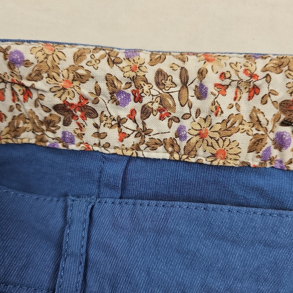 Ambiance Apparel Women's Size M Shorts Pocket Zip Button Blue - Picture 6 of 10
